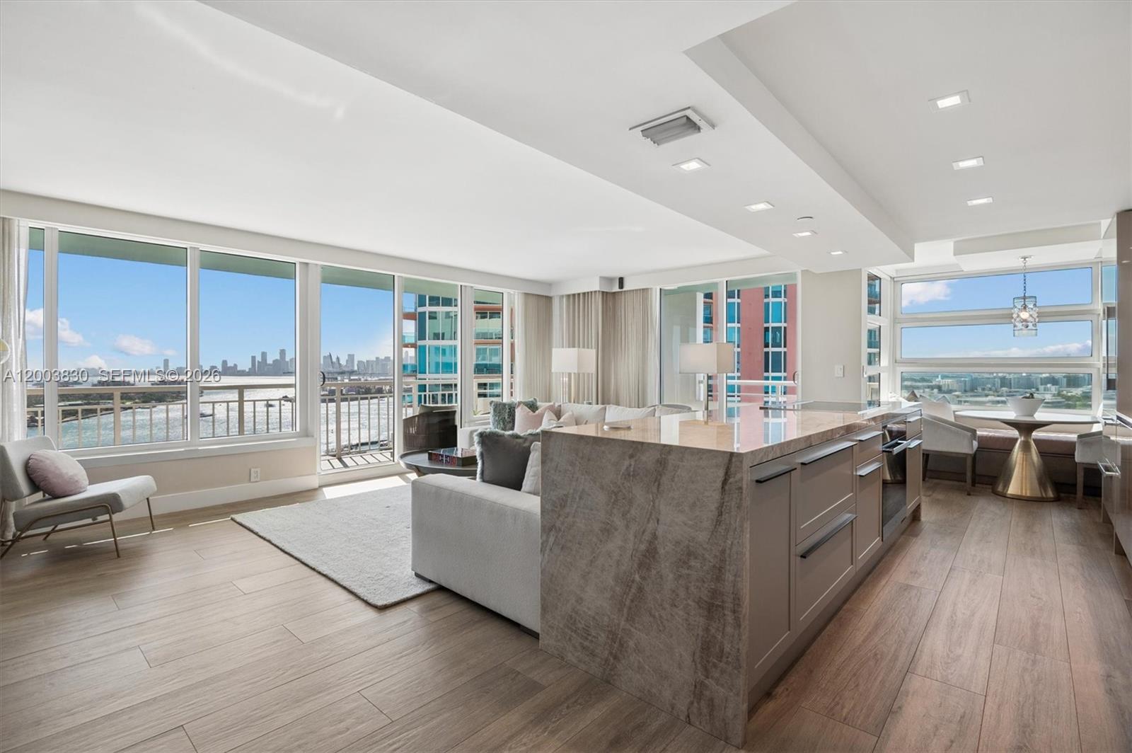 400 S Pointe Dr #2309, Miami Beach FL 33139