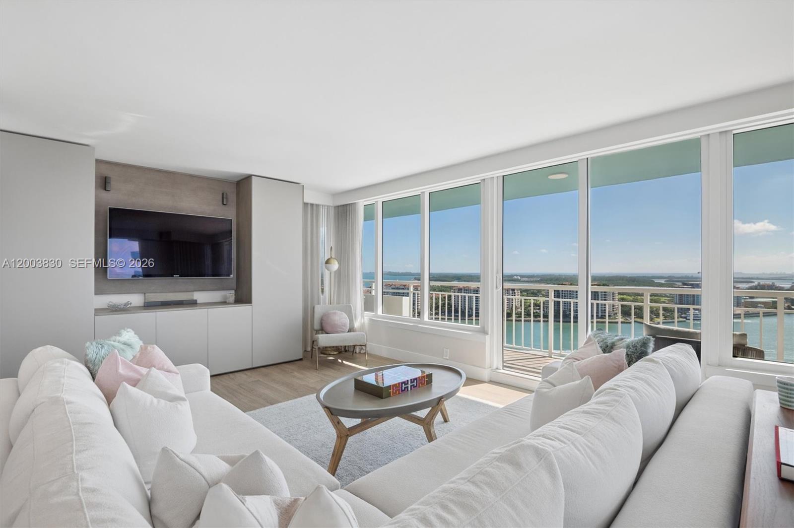 400 S Pointe Dr #2309, Miami Beach FL 33139