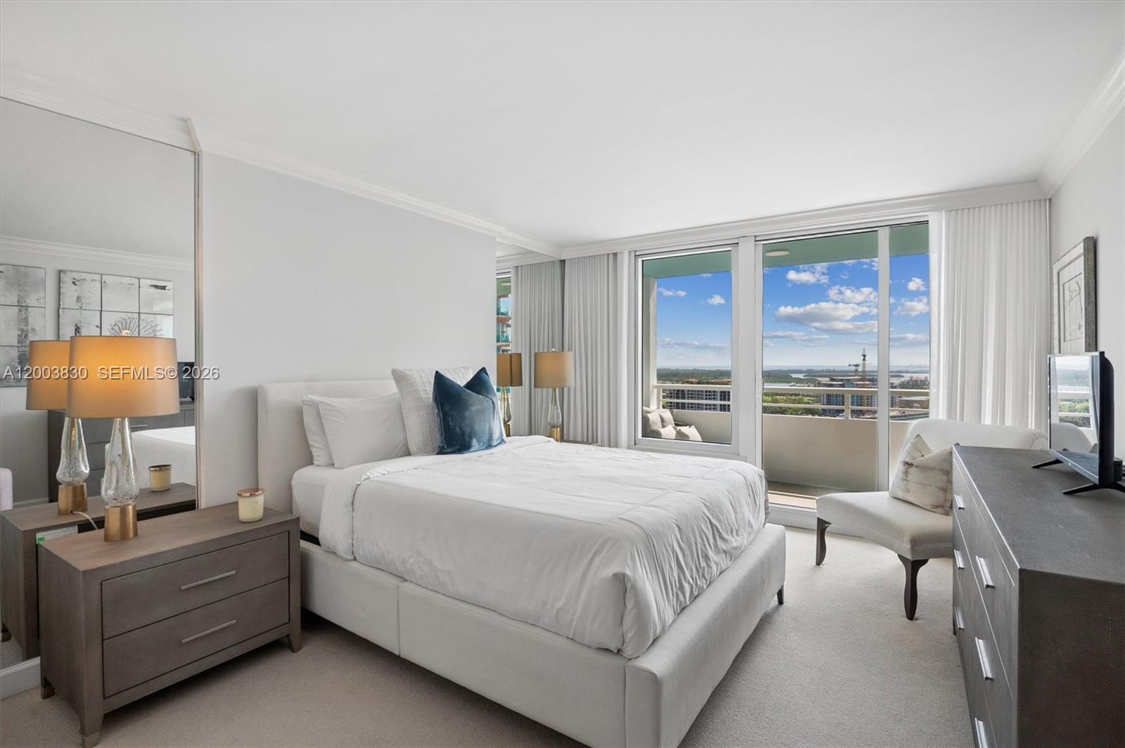 400 S Pointe Dr #2309, Miami Beach FL 33139