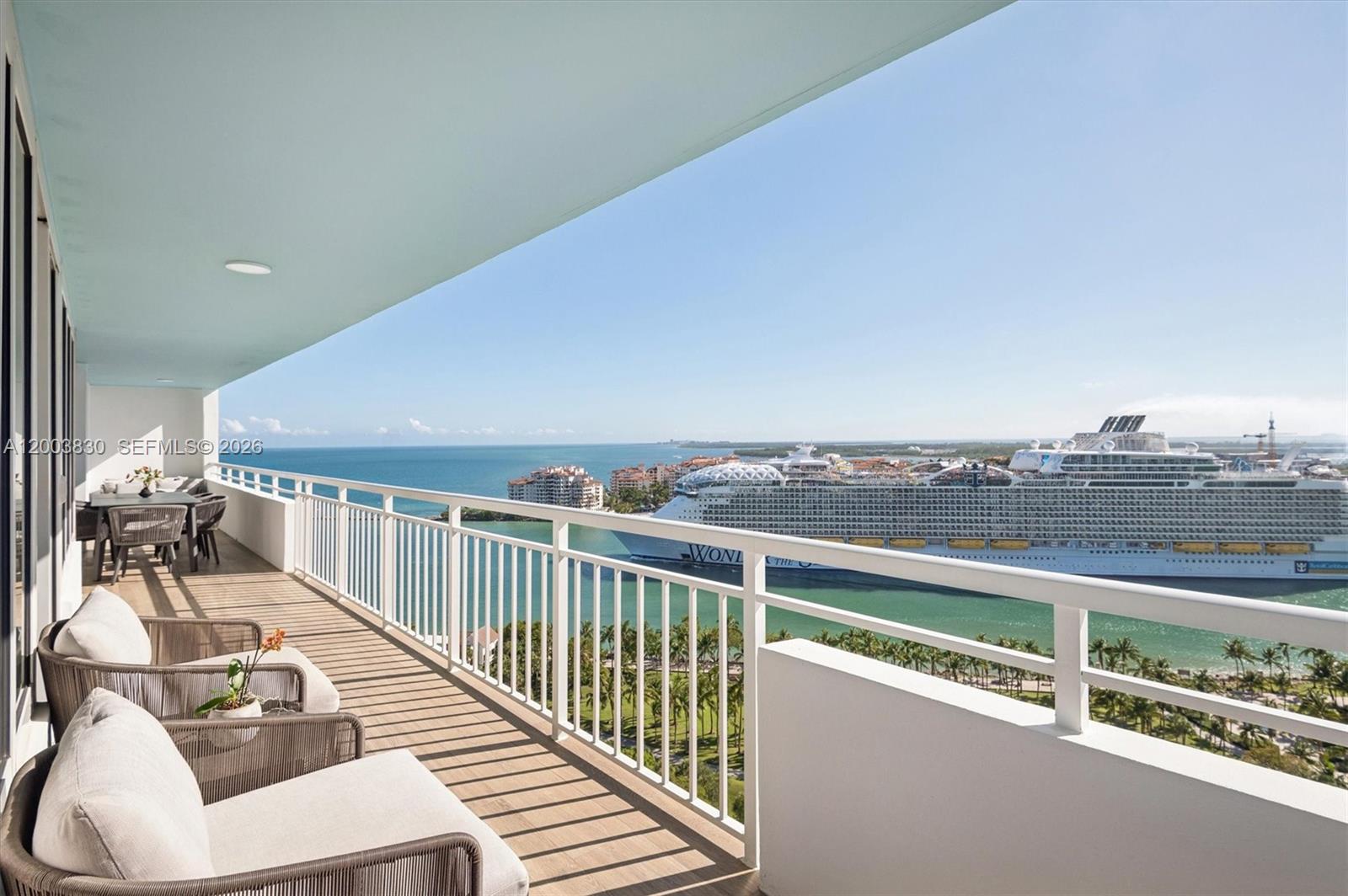 400 S Pointe Dr #2309, Miami Beach FL 33139