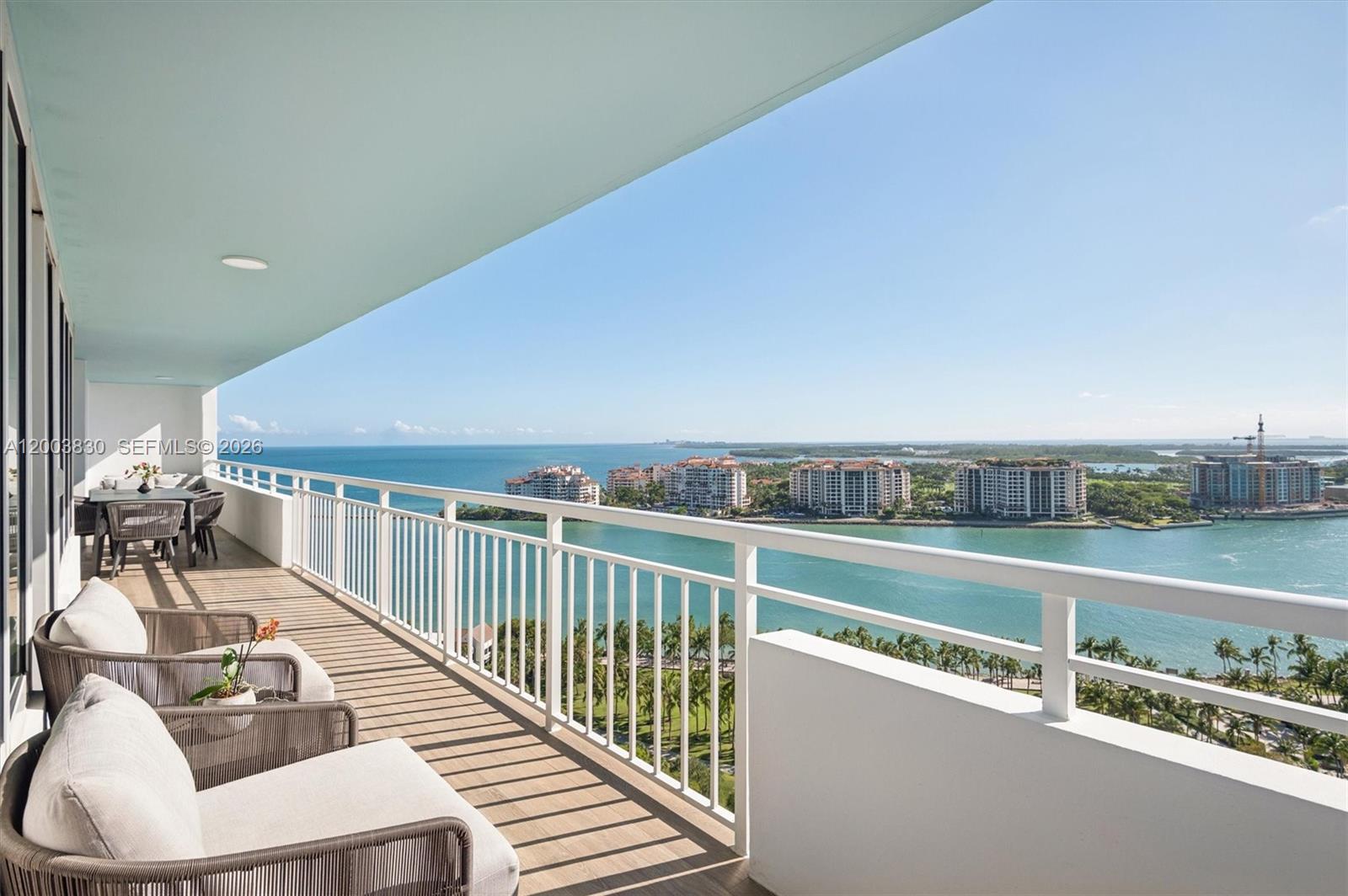 400 S Pointe Dr #2309, Miami Beach FL 33139