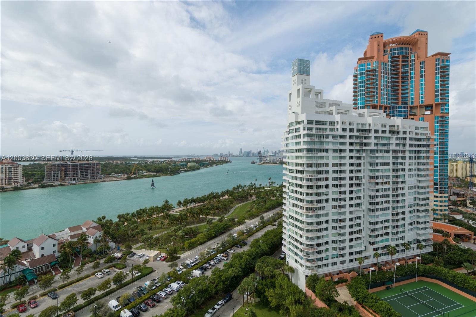400 S Pointe Dr #2309, Miami Beach FL 33139