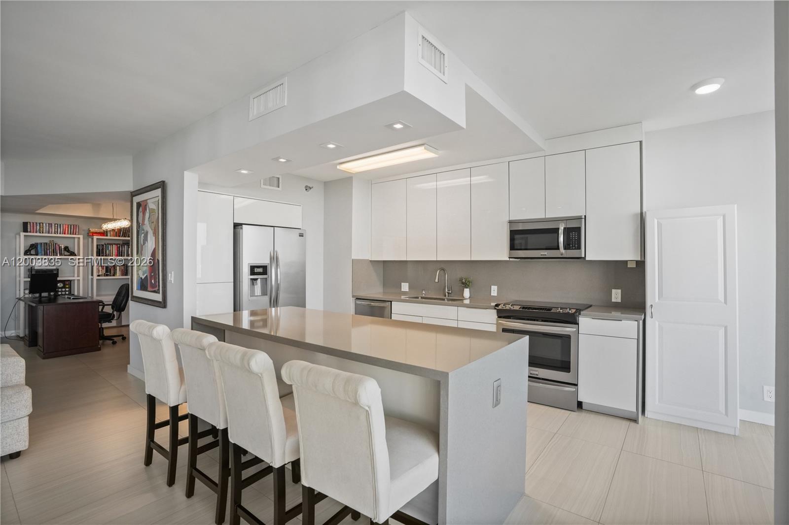 20281 E Country Club Dr #1603, Aventura FL 33180