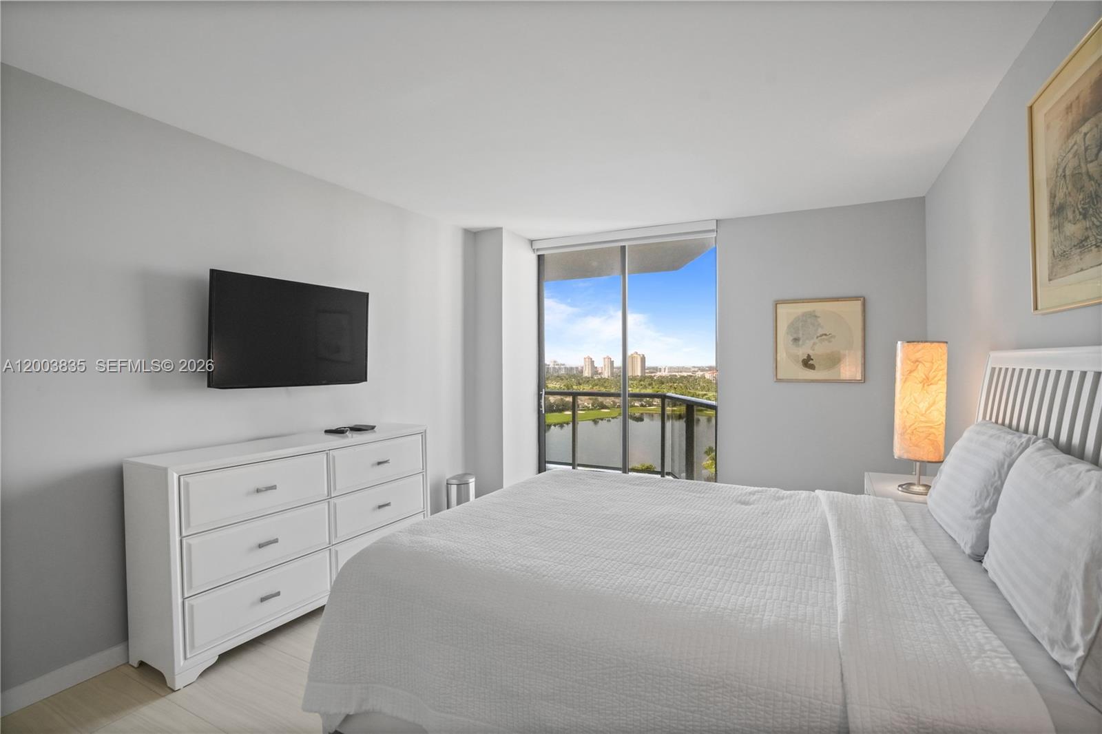 20281 E Country Club Dr #1603, Aventura FL 33180