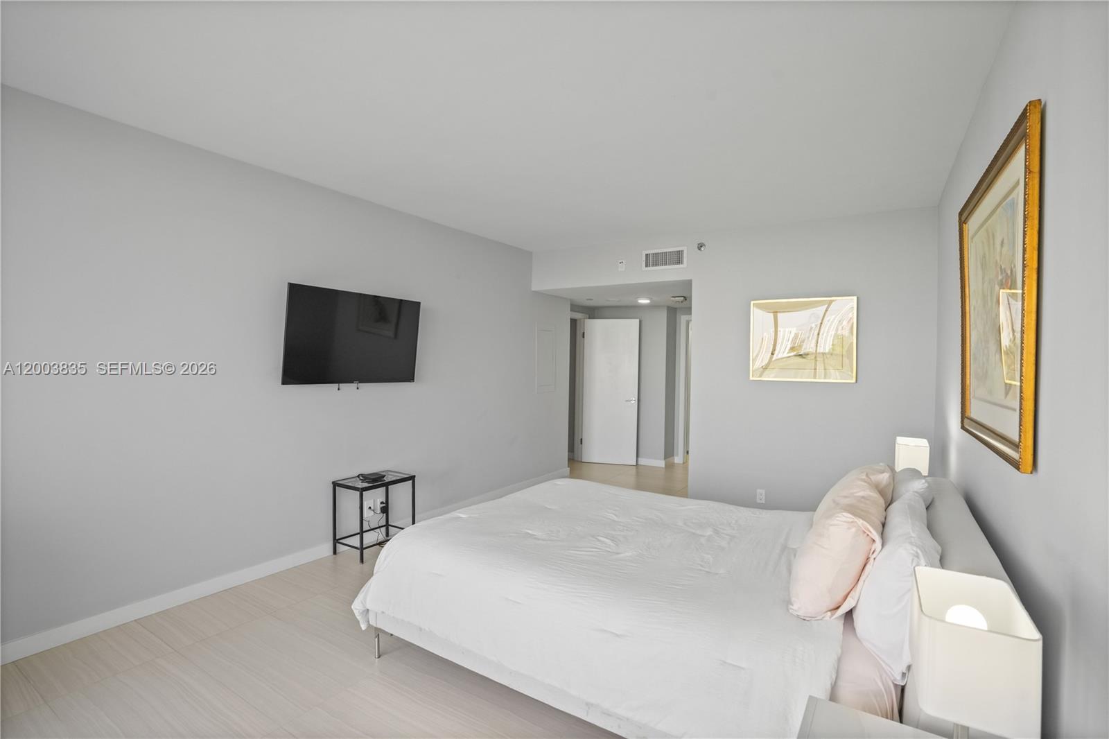 20281 E Country Club Dr #1603, Aventura FL 33180
