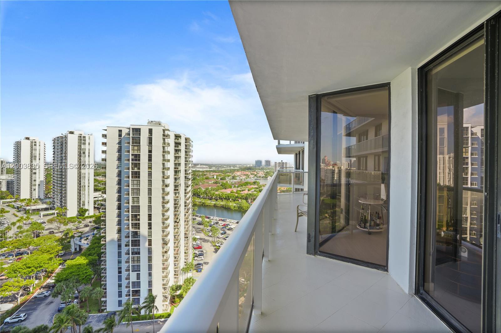 20281 E Country Club Dr #1603, Aventura FL 33180