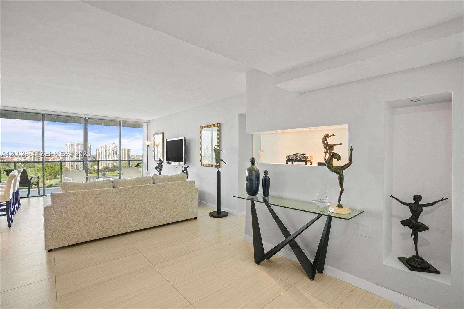 20281 E Country Club Dr #1603, Aventura FL 33180
