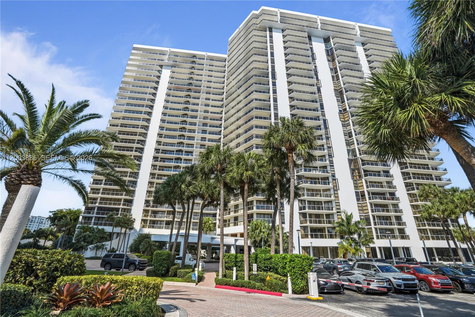 20281 E Country Club Dr #1603, Aventura FL 33180