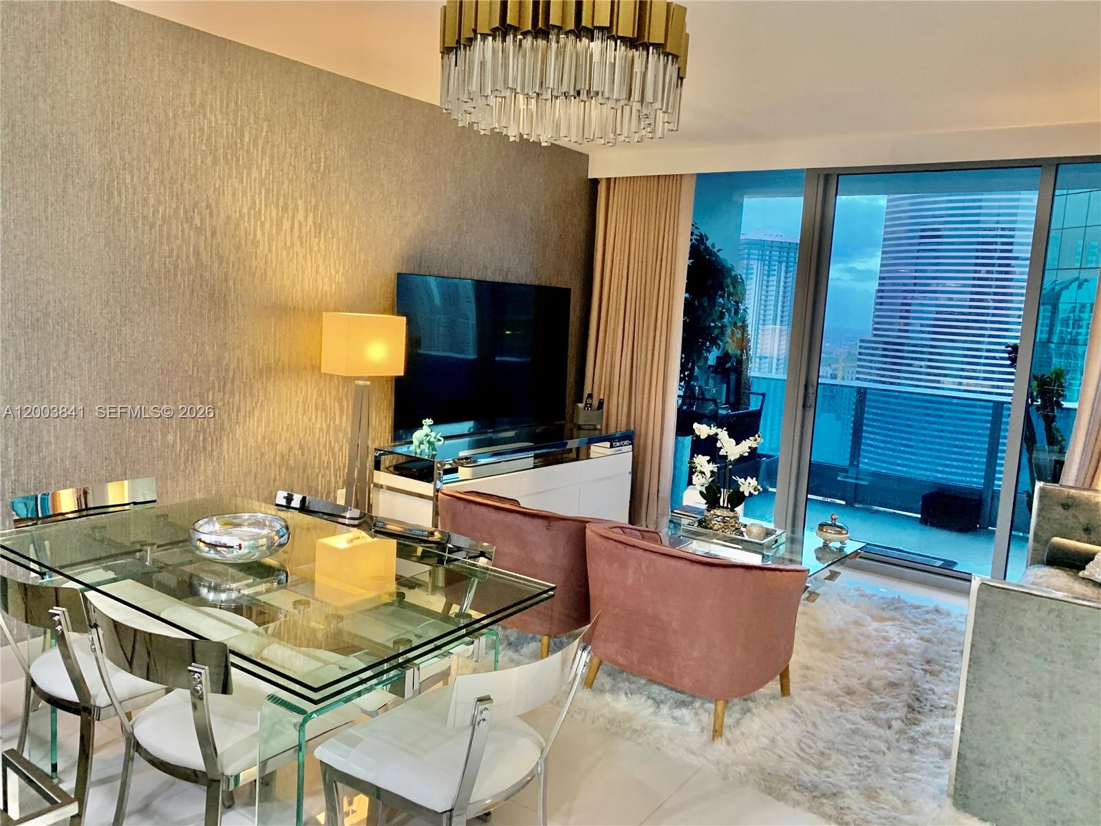 200 Biscayne Boulevard Way #4011, Miami FL 33131