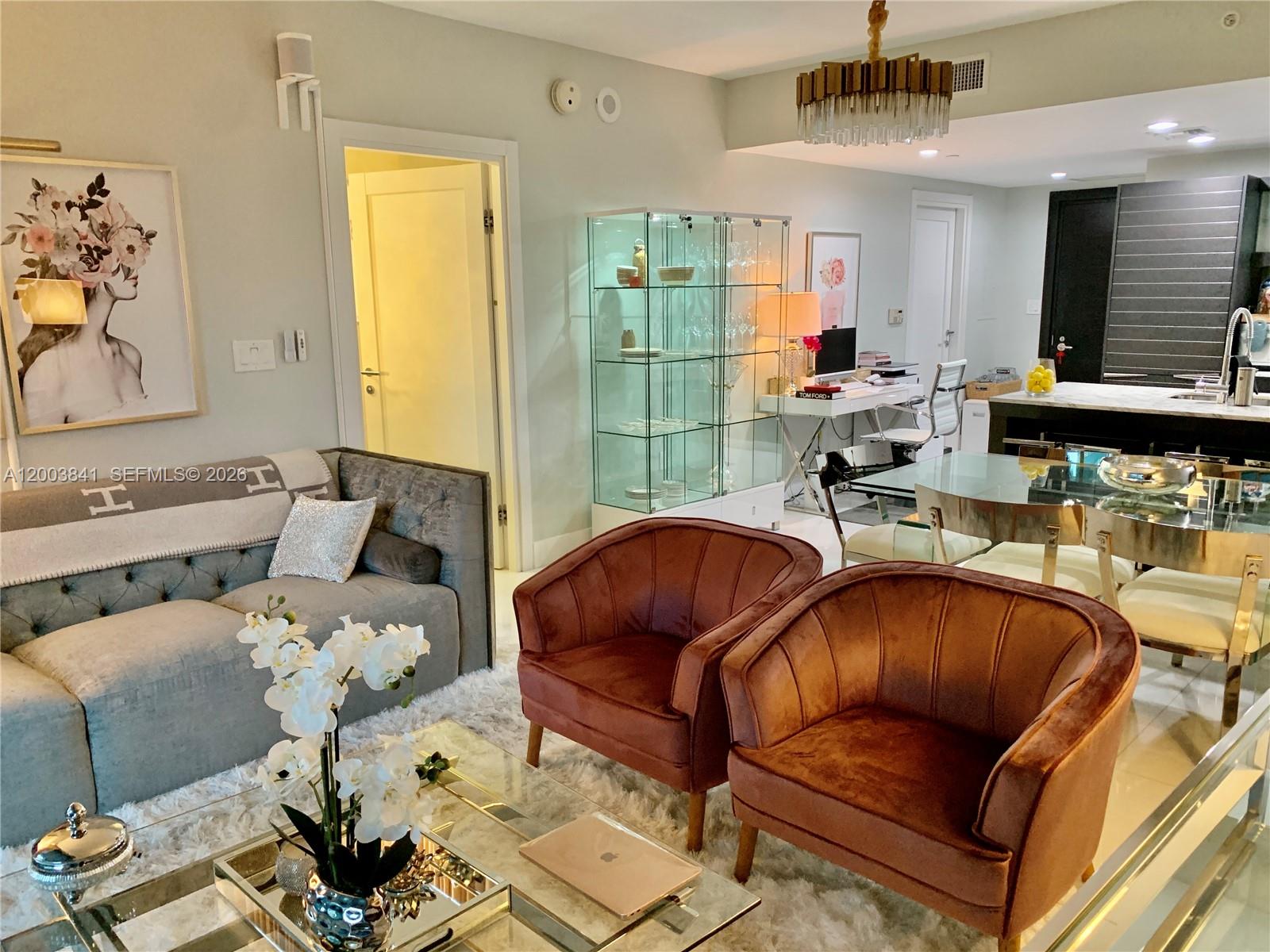 200 Biscayne Boulevard Way #4011, Miami FL 33131