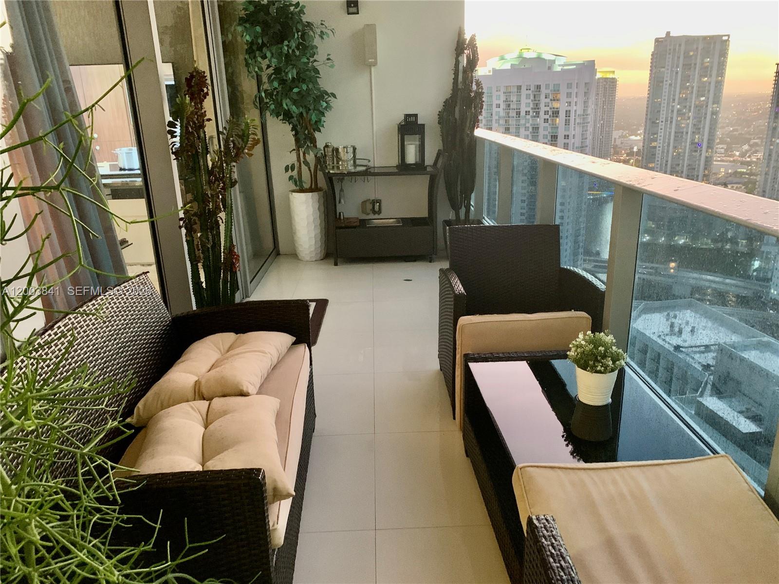 200 Biscayne Boulevard Way #4011, Miami FL 33131