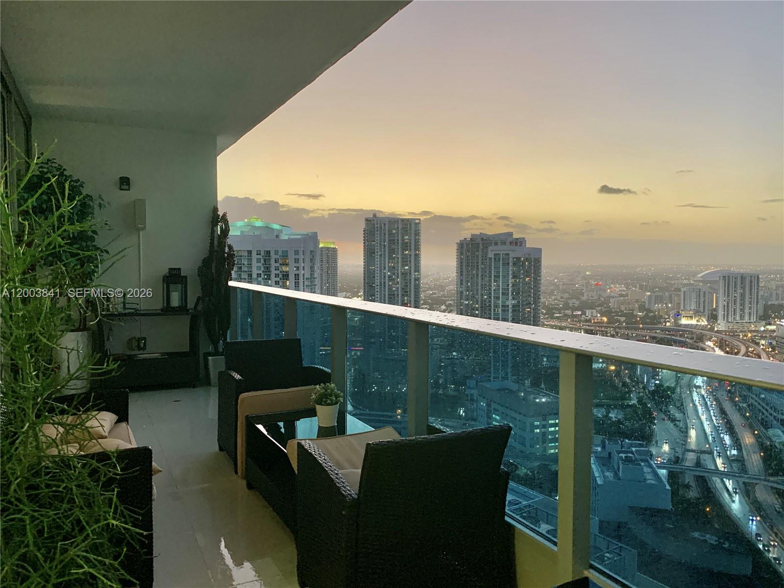 200 Biscayne Boulevard Way #4011, Miami FL 33131