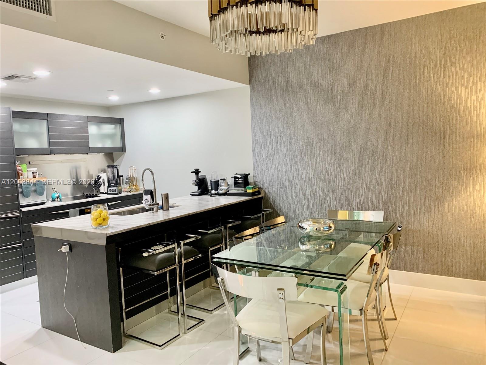 200 Biscayne Boulevard Way #4011, Miami FL 33131