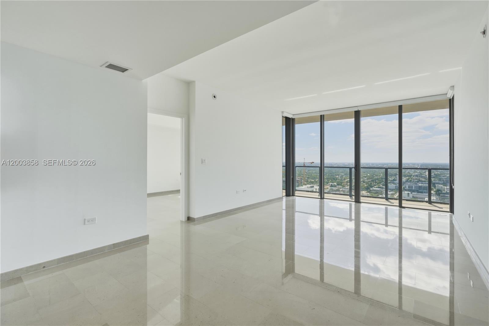 88 SW 7th St #3710, Miami FL 33130