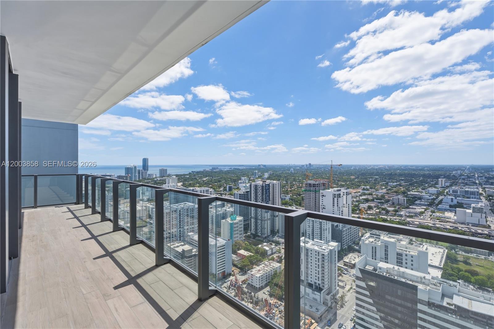 88 SW 7th St #3710, Miami FL 33130