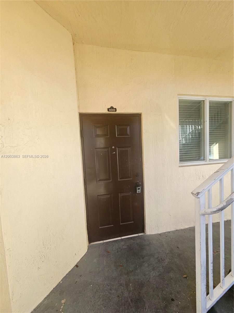 1543 SE 25th St #100, Homestead FL 33035