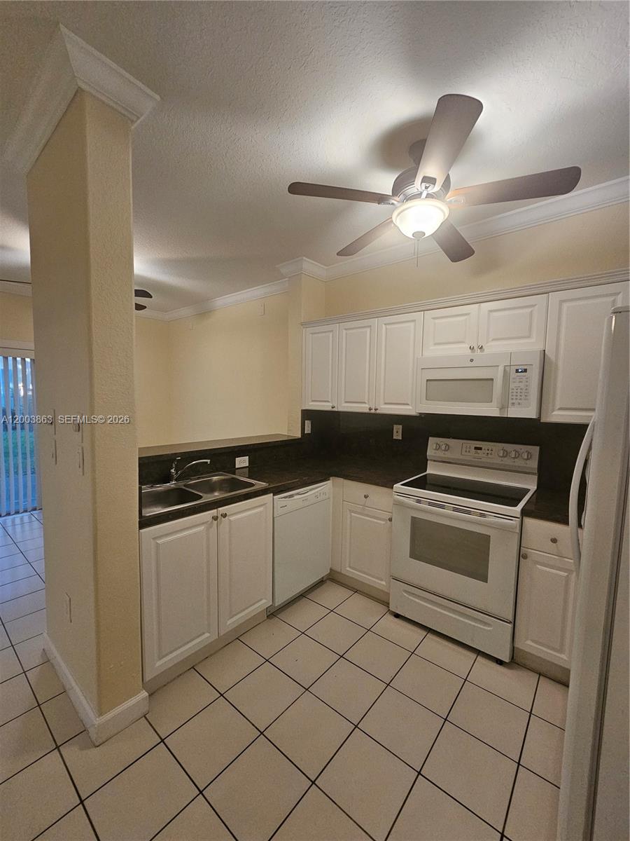 1543 SE 25th St #100, Homestead FL 33035