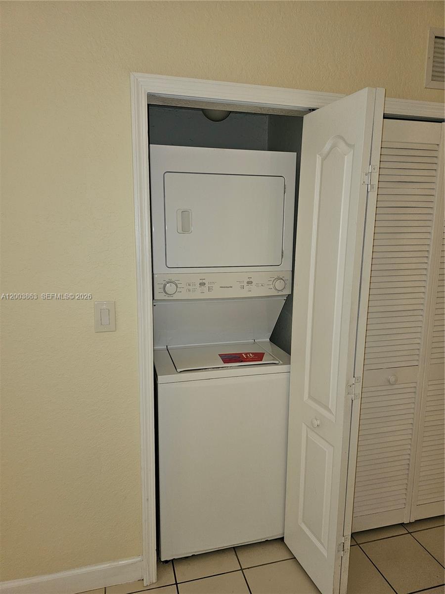 1543 SE 25th St #100, Homestead FL 33035