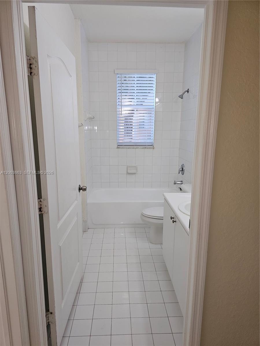 1543 SE 25th St #100, Homestead FL 33035