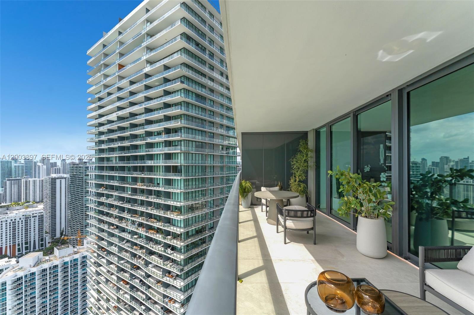 650 NE 32nd St #4505, Miami FL 33137