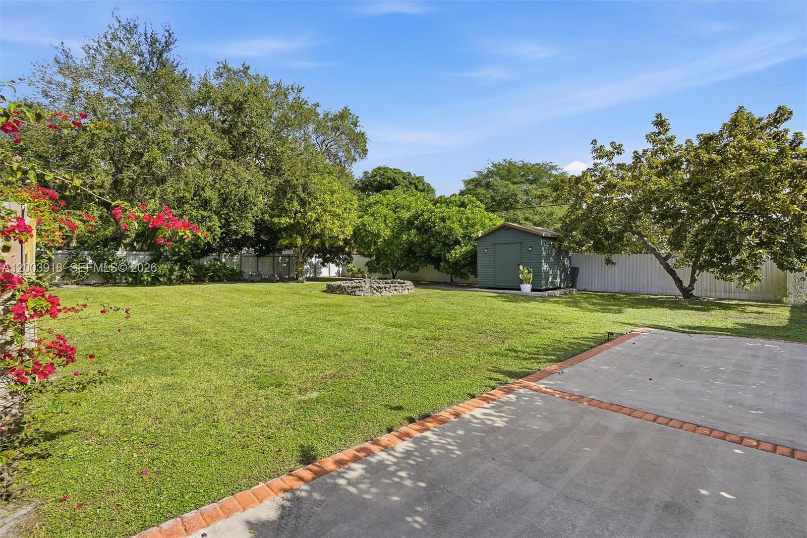 565 South Dr, Miami Springs FL 33166
