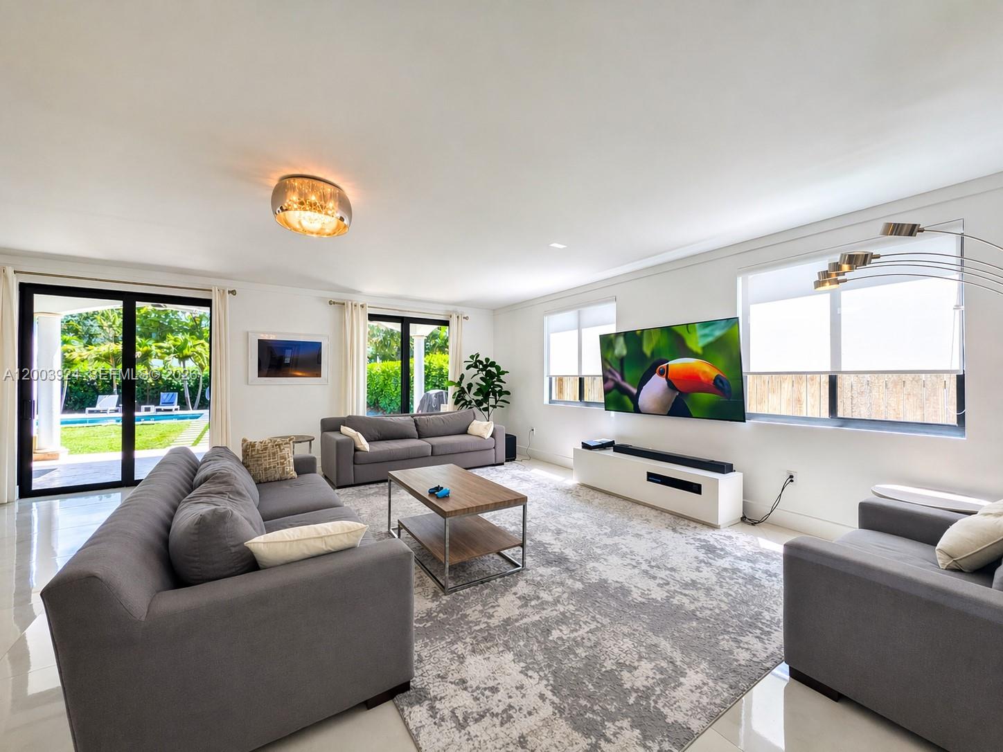 471 SW 30th Rd, Miami FL 33129