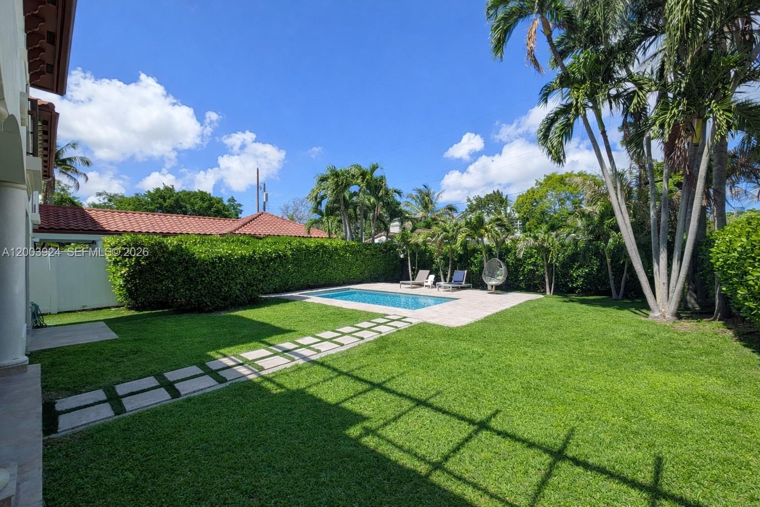 471 SW 30th Rd, Miami FL 33129