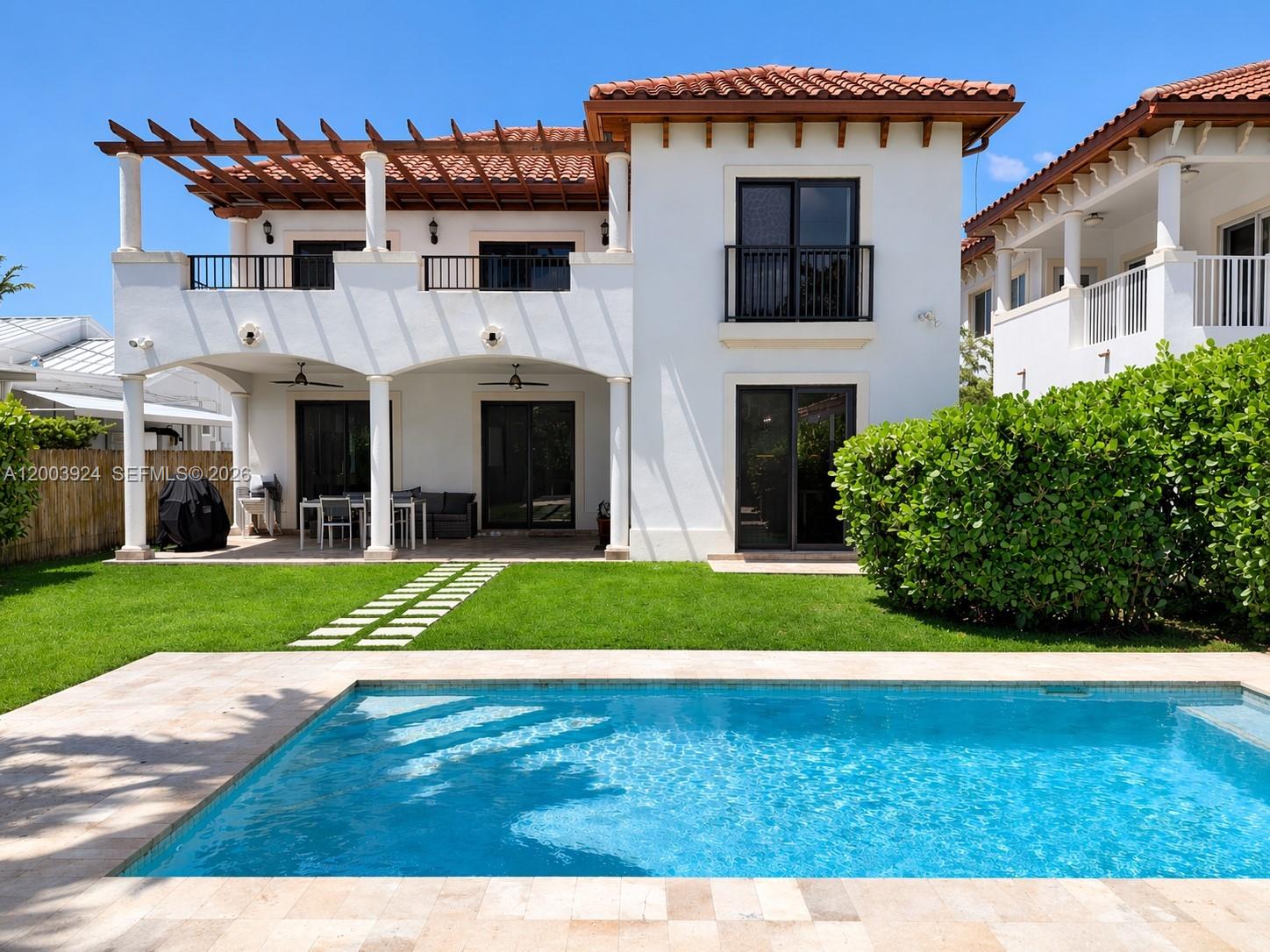 471 SW 30th Rd, Miami FL 33129