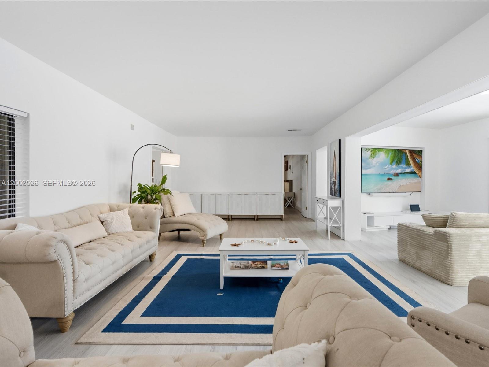 5000 Riviera Dr, Coral Gables FL 33146