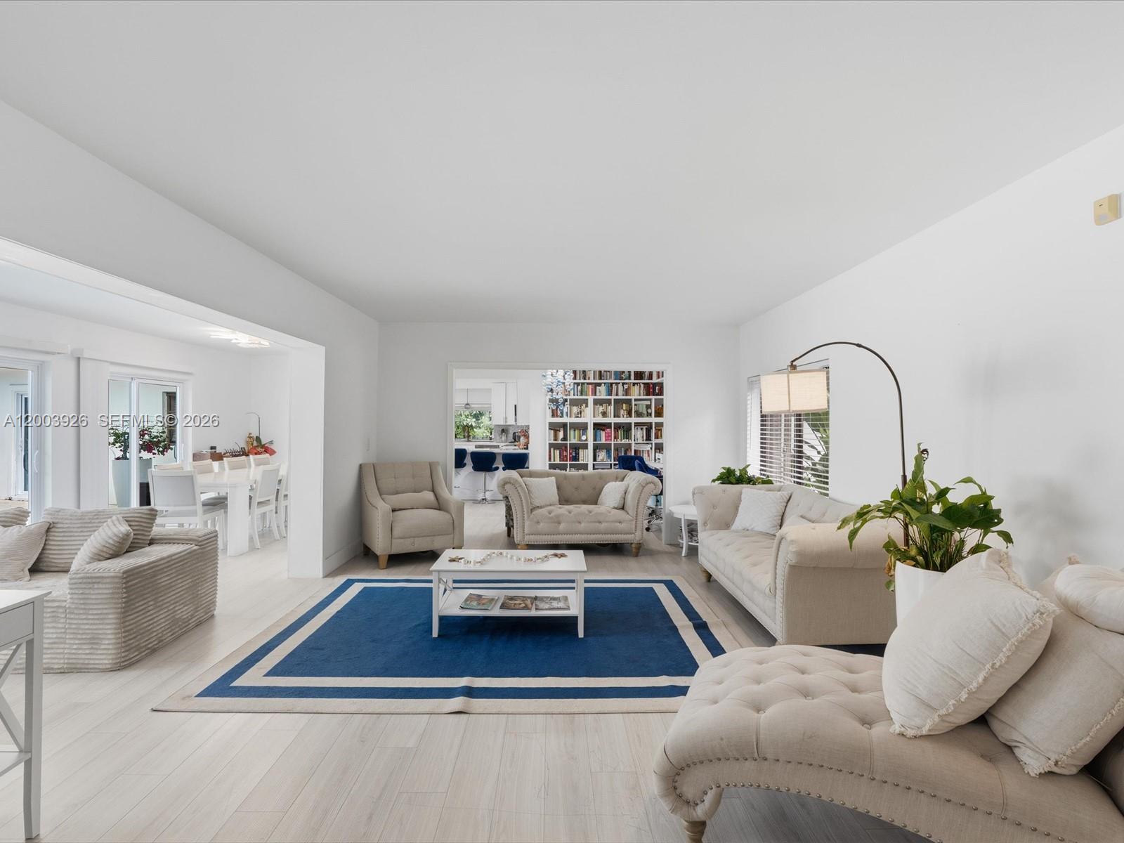 5000 Riviera Dr, Coral Gables FL 33146