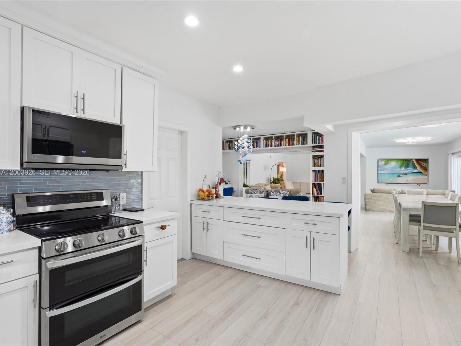 5000 Riviera Dr, Coral Gables FL 33146