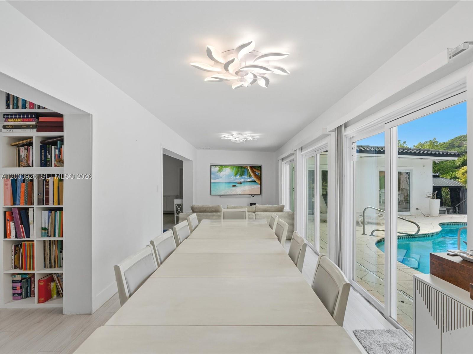 5000 Riviera Dr, Coral Gables FL 33146