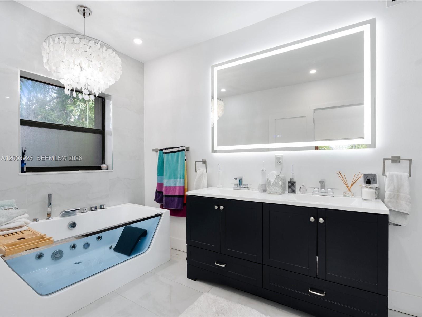5000 Riviera Dr, Coral Gables FL 33146