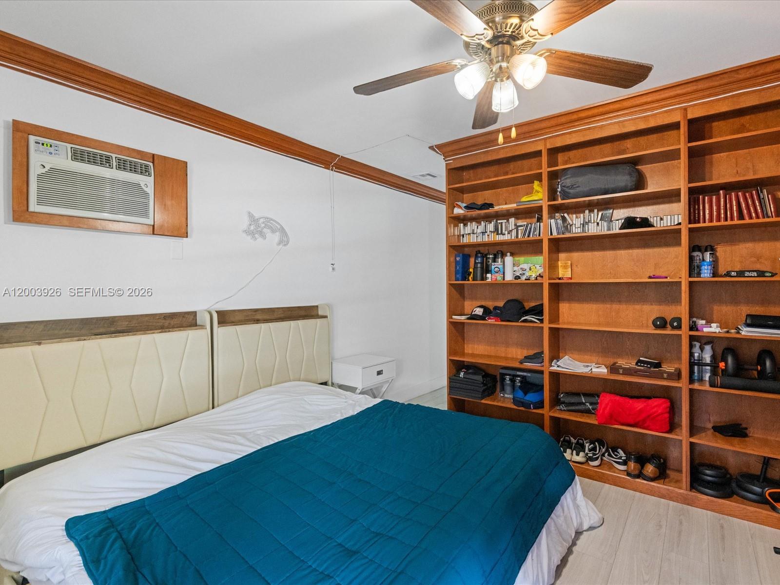 5000 Riviera Dr, Coral Gables FL 33146