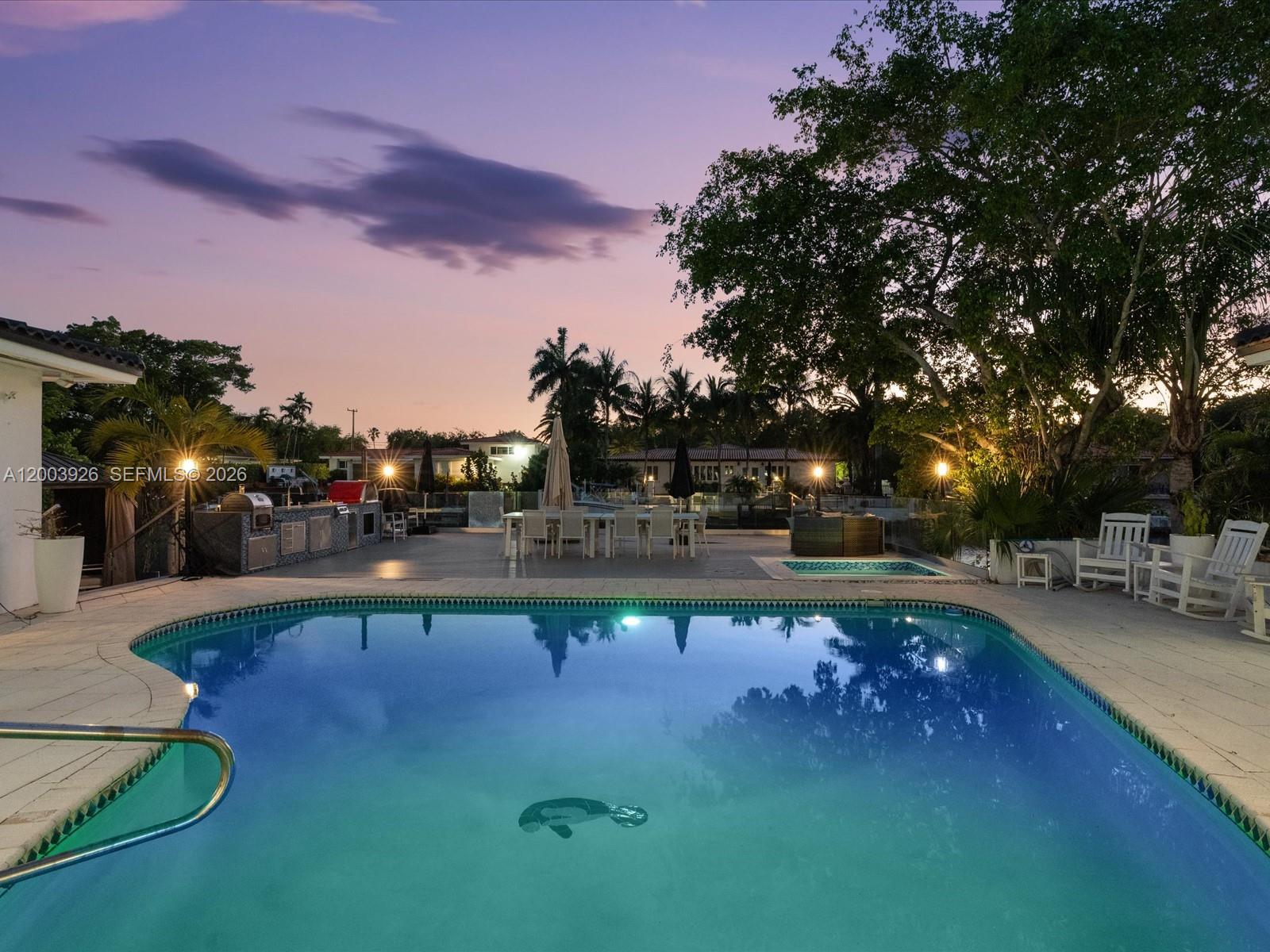 5000 Riviera Dr, Coral Gables FL 33146