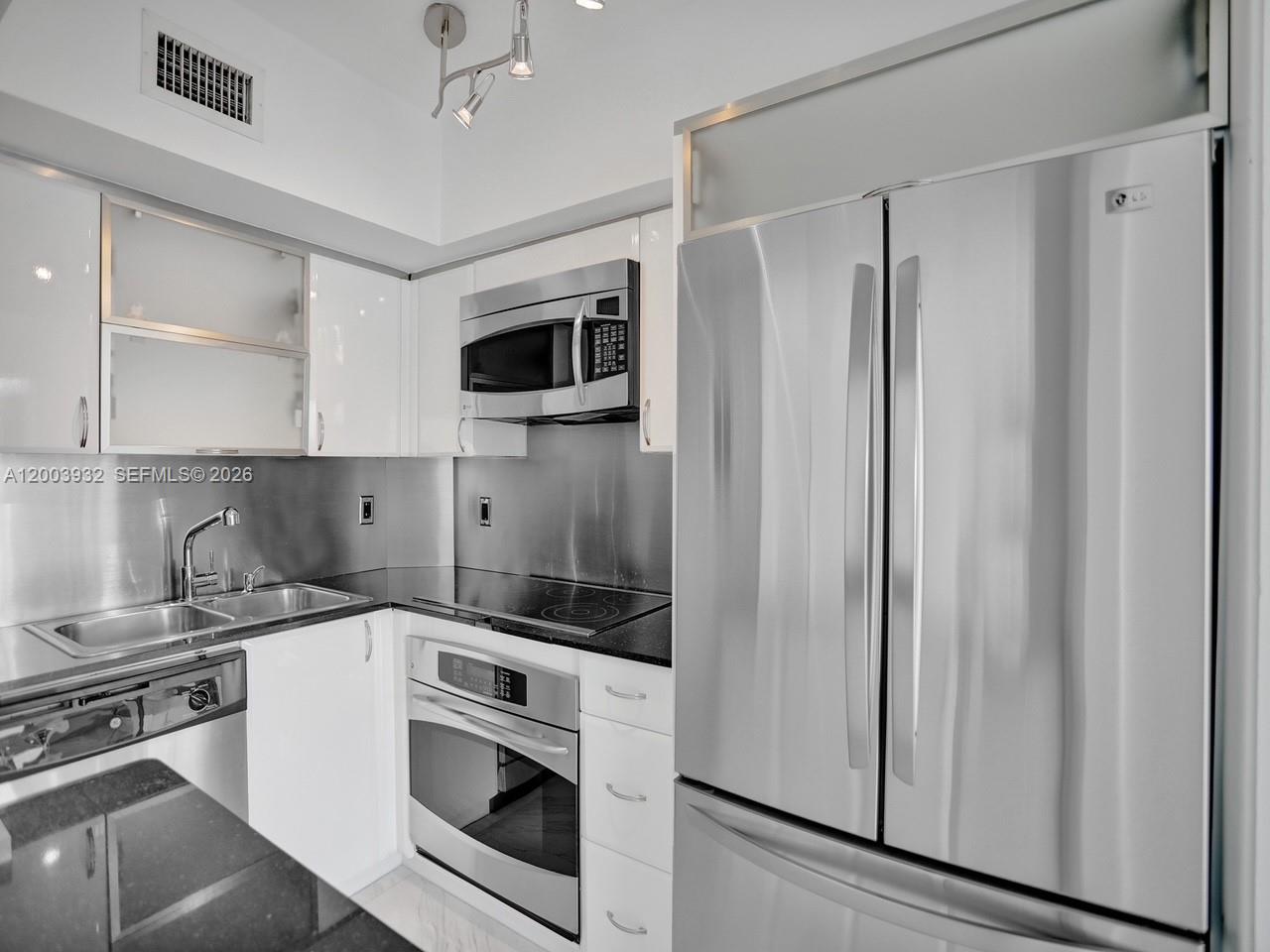 286 Bal Bay Dr #2B, Bal Harbour FL 33154