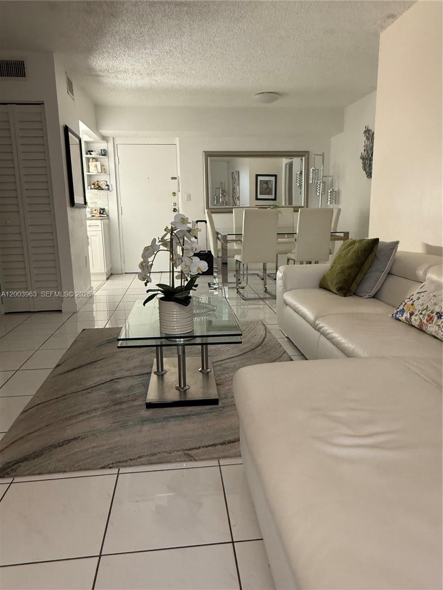 5033 NW 7th St #312, Miami FL 33126