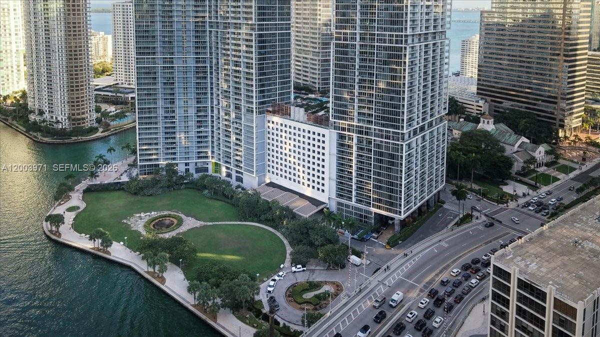 465 Brickell Ave #3804, Miami FL 33131
