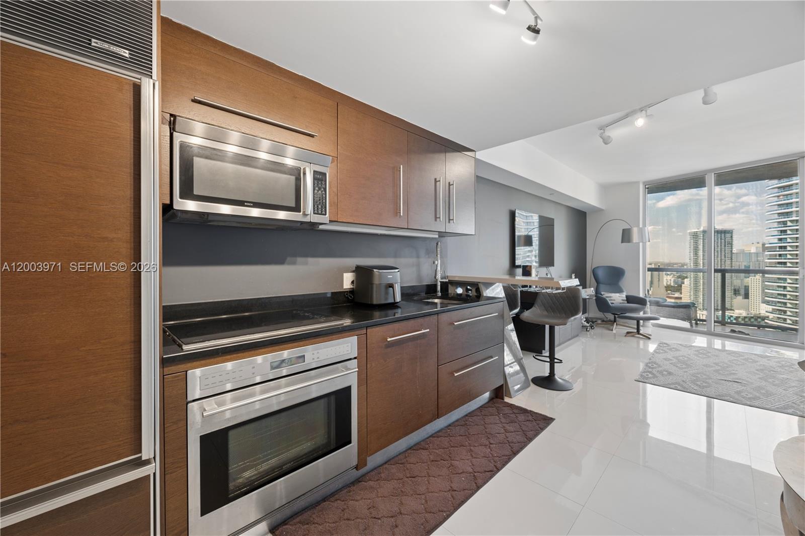 465 Brickell Ave #3804, Miami FL 33131