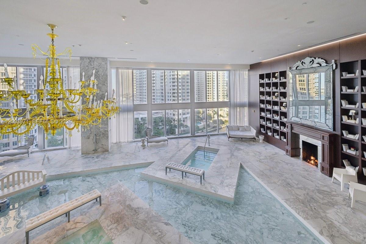 465 Brickell Ave #3804, Miami FL 33131