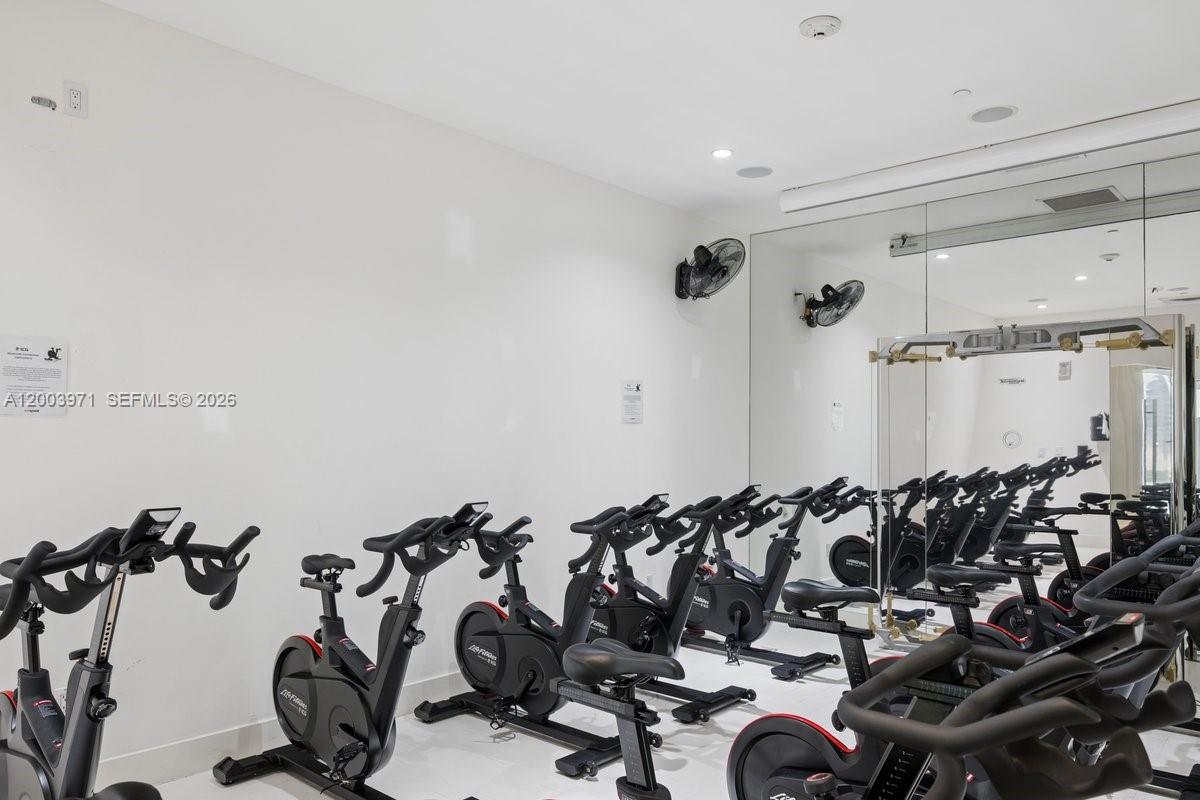 465 Brickell Ave #3804, Miami FL 33131