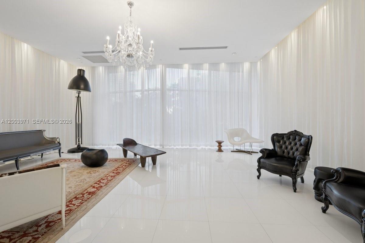465 Brickell Ave #3804, Miami FL 33131