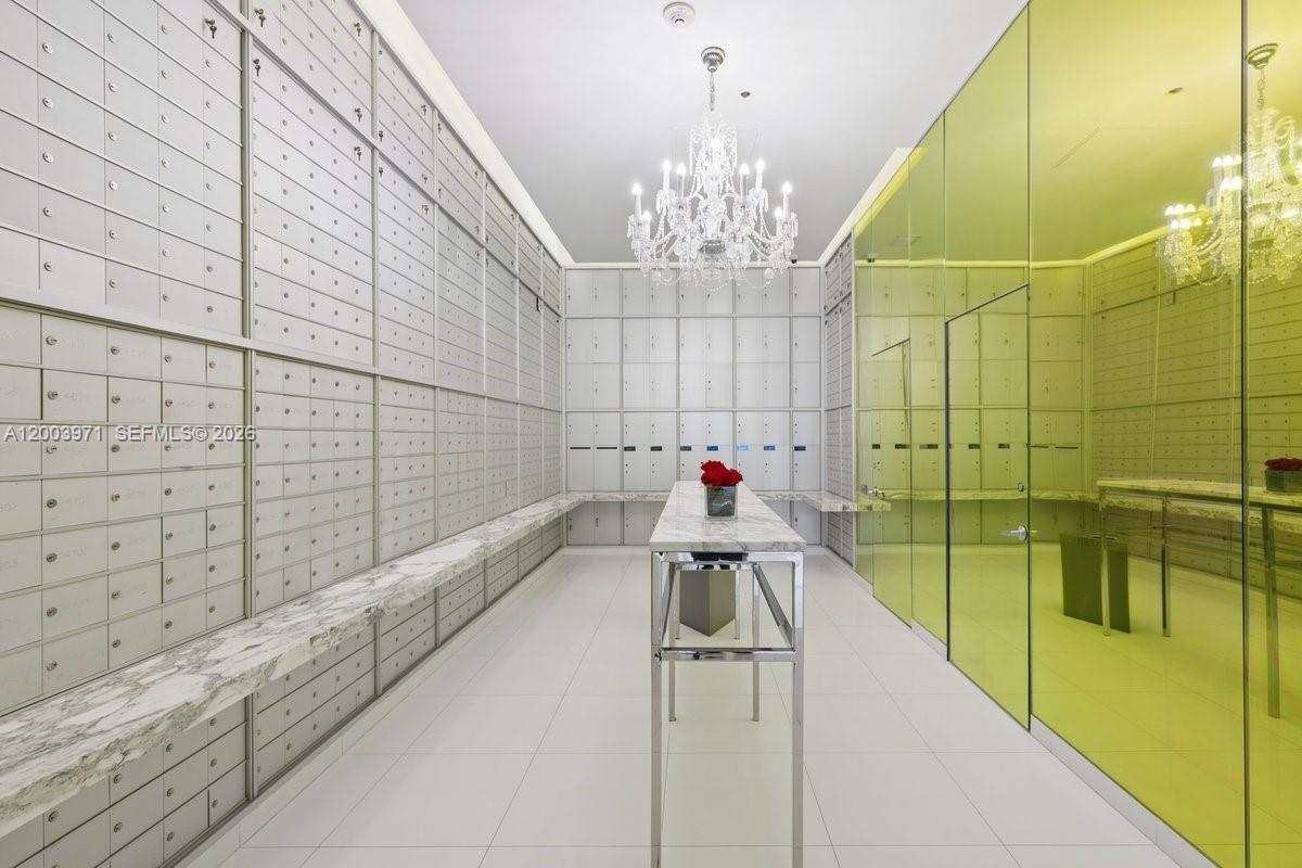465 Brickell Ave #3804, Miami FL 33131