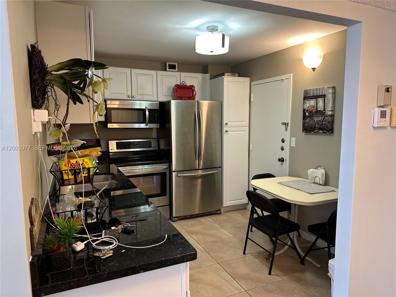 427 Golden Isles Dr #14E, Hallandale Beach FL 33009