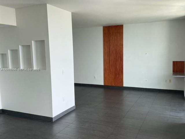 253 2nd St #3807, Miami FL 33132