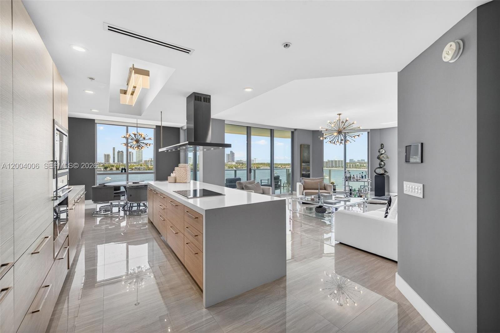 17111 Biscayne Blvd #710, North Miami Beach FL 33160