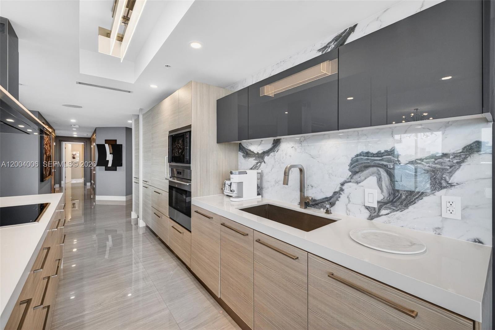 17111 Biscayne Blvd #710, North Miami Beach FL 33160