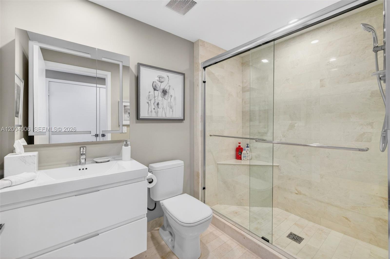 17111 Biscayne Blvd #710, North Miami Beach FL 33160