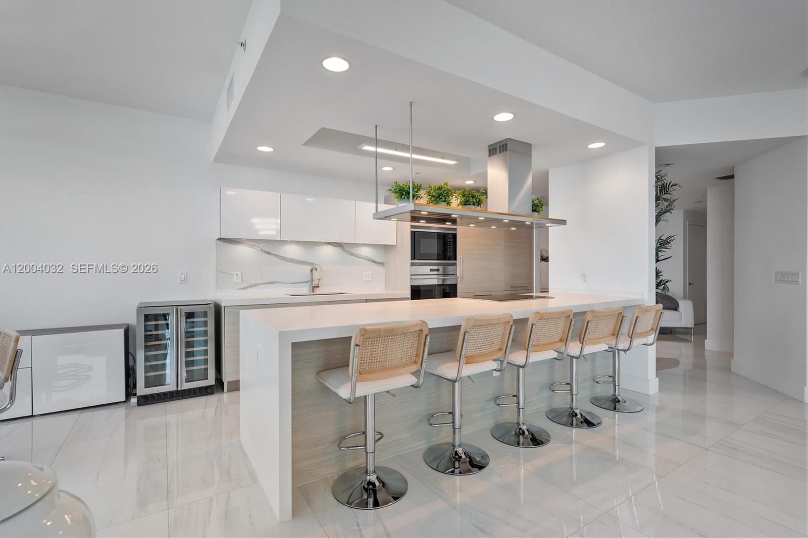 17301 Biscayne Blvd #1010, North Miami Beach FL 33160