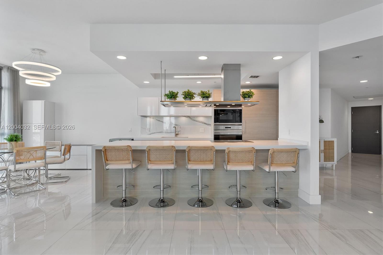 17301 Biscayne Blvd #1010, North Miami Beach FL 33160